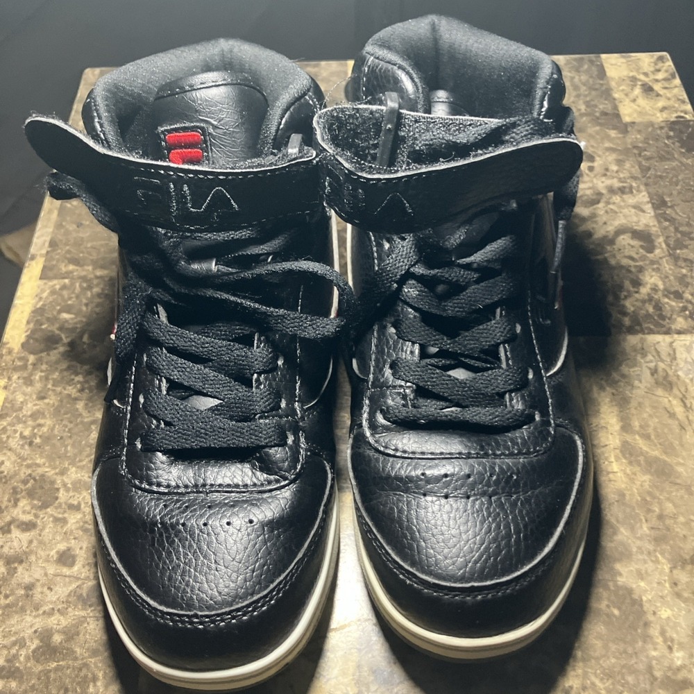 Fila A- High Sneakers Size 3 Kids/ Color Black White & Red/ 3CM00543-014